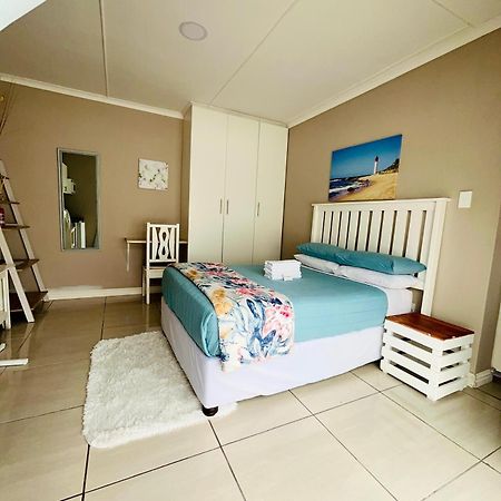 Hidden Bliss Guesthouse イースト・ロンドン エクステリア 写真